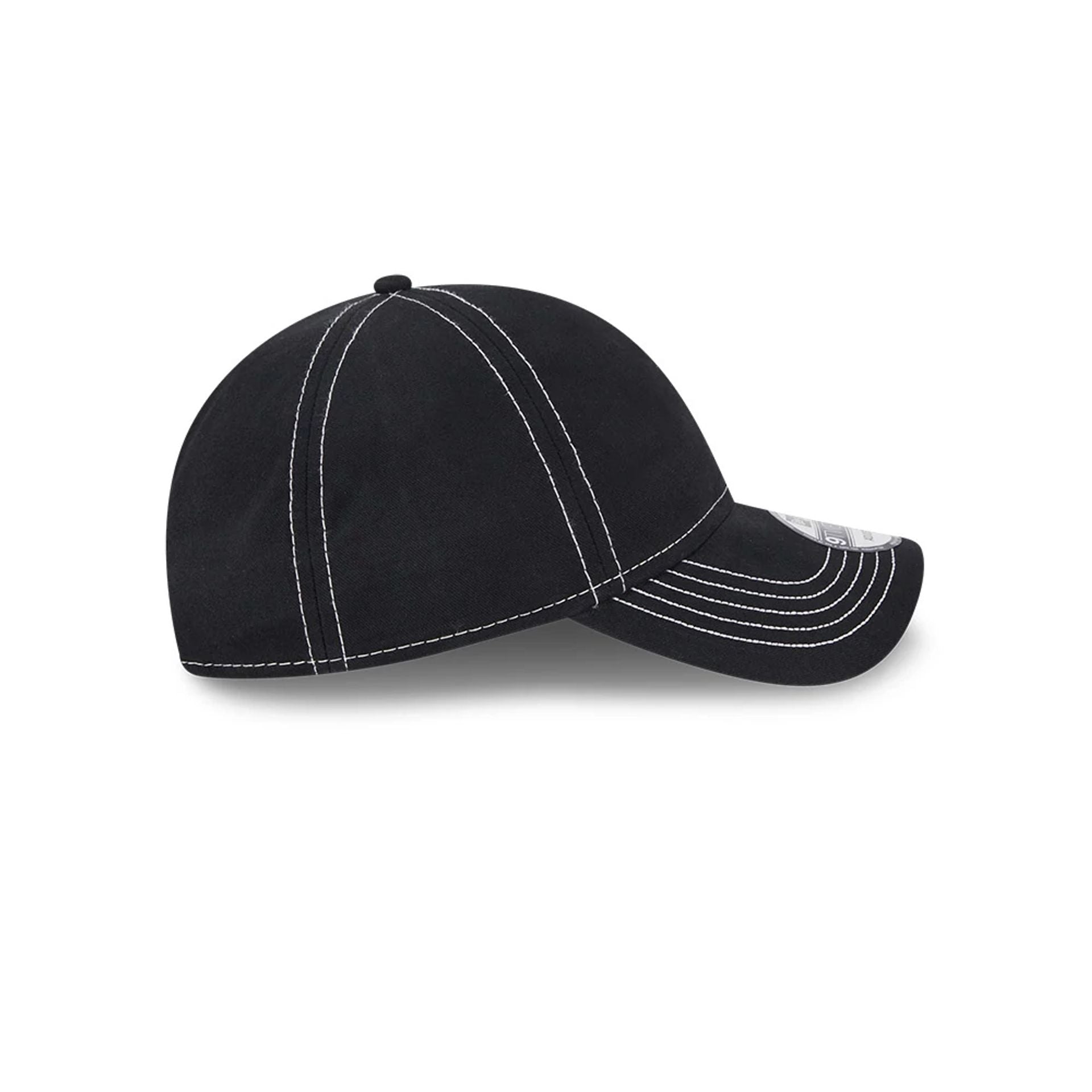 This is a New York Yankees Contrast Stitch Black 9TWENTY Adjustable Cap 6