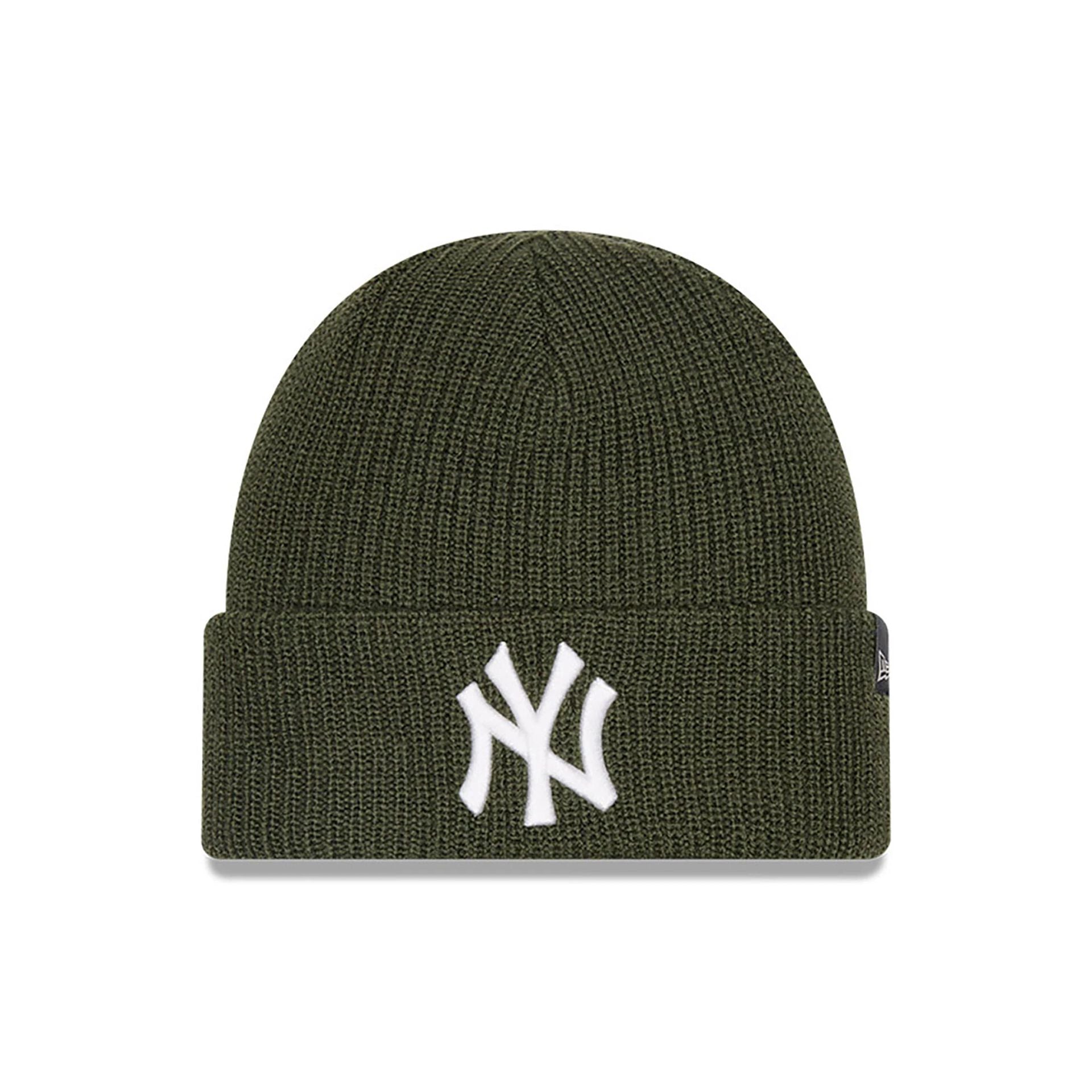 This is a New York Yankees Merino Wool Knit Green Beanie Hat 1