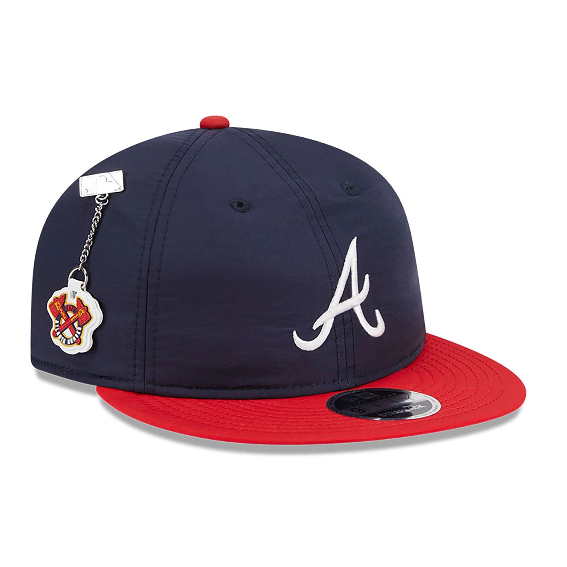 This is a Atlanta Braves Team Colour Navy Retro Crown 9FIFTY Clipback Cap 1