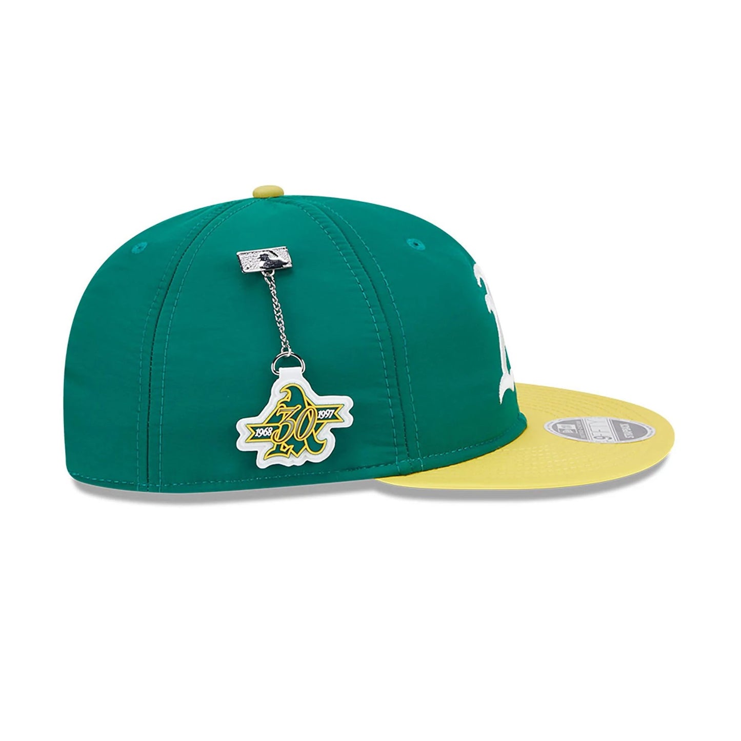 This is a Oakland Athletics Team Colour Black Retro Crown 9FIFTY Clipback Cap 6