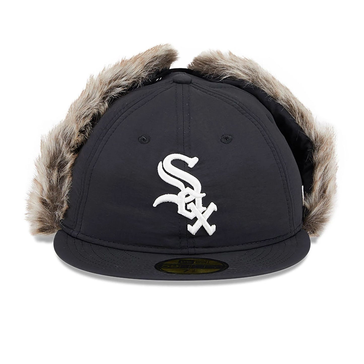 This is a Chicago White Sox Winter Dog Ear Black Retro Crown 59FIFTY Fitted Cap 3