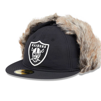 This is a Las Vegas Raiders Winter Dog Ear Black Retro Crown 59FIFTY Fitted Cap 1