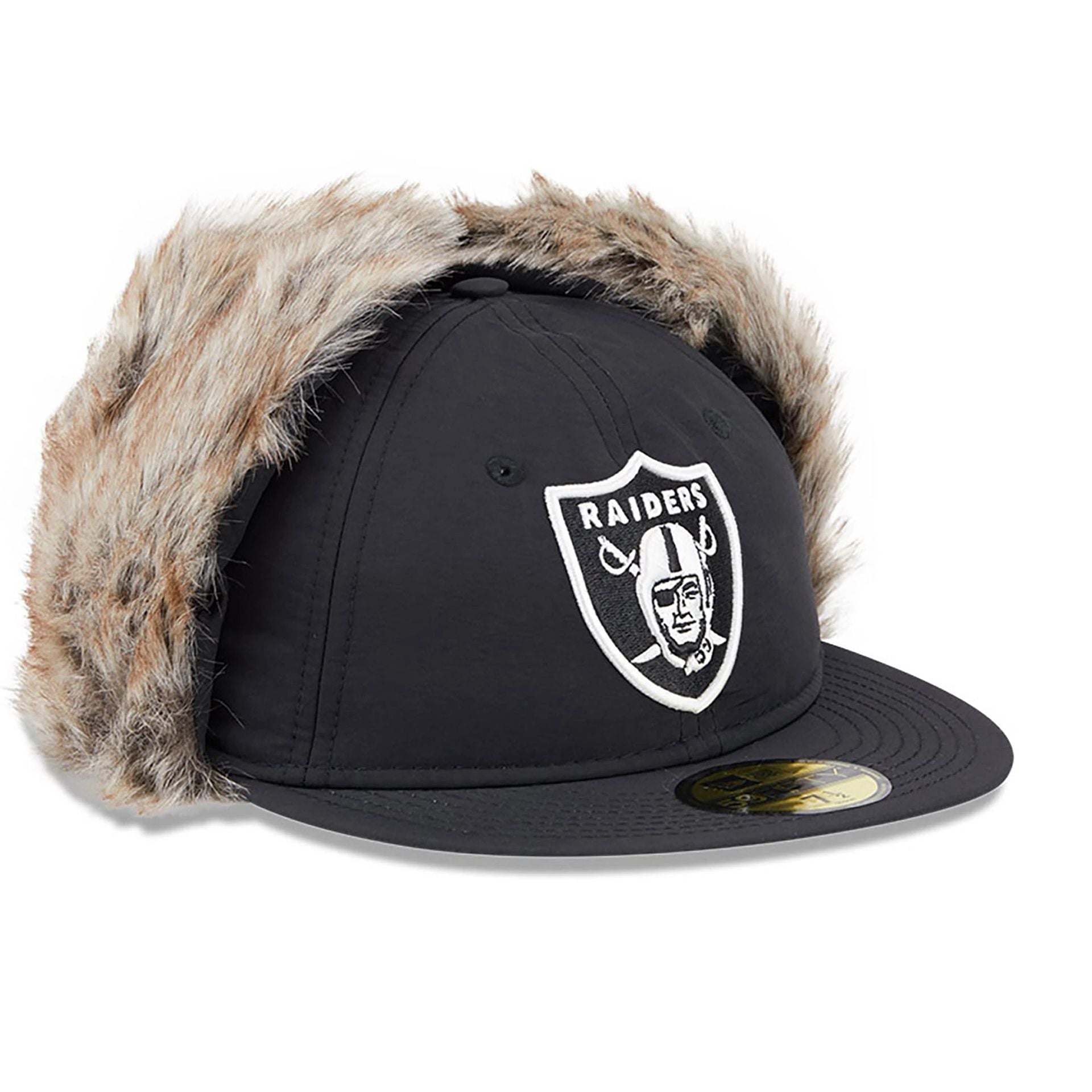 This is a Las Vegas Raiders Winter Dog Ear Black Retro Crown 59FIFTY Fitted Cap 4