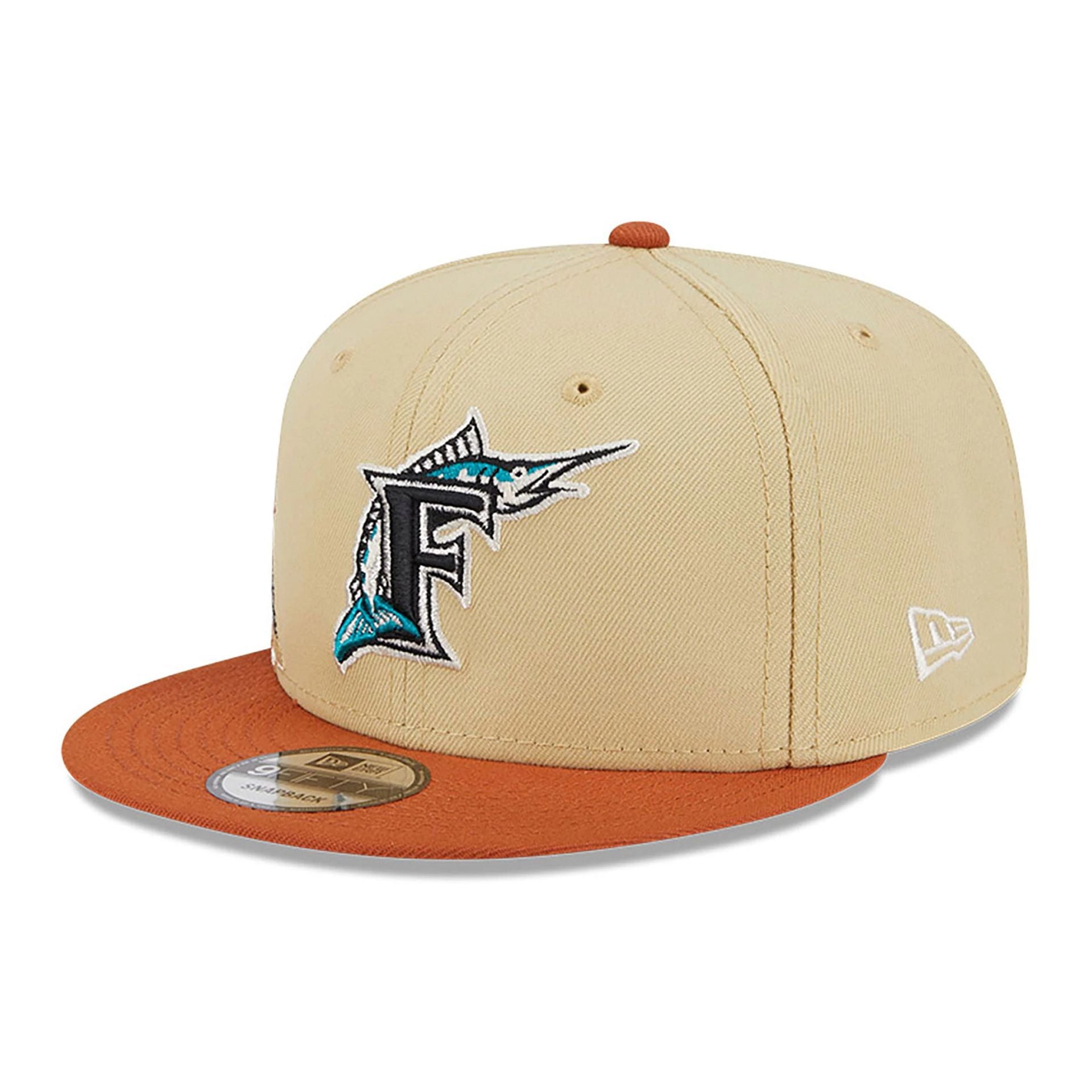 This is a Miami Marlins Fall Landscape Light Beige 9FIFTY Snapback Cap 4