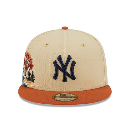 This is a New York Yankees Fall Landscape Light Beige 9FIFTY Snapback Cap 3