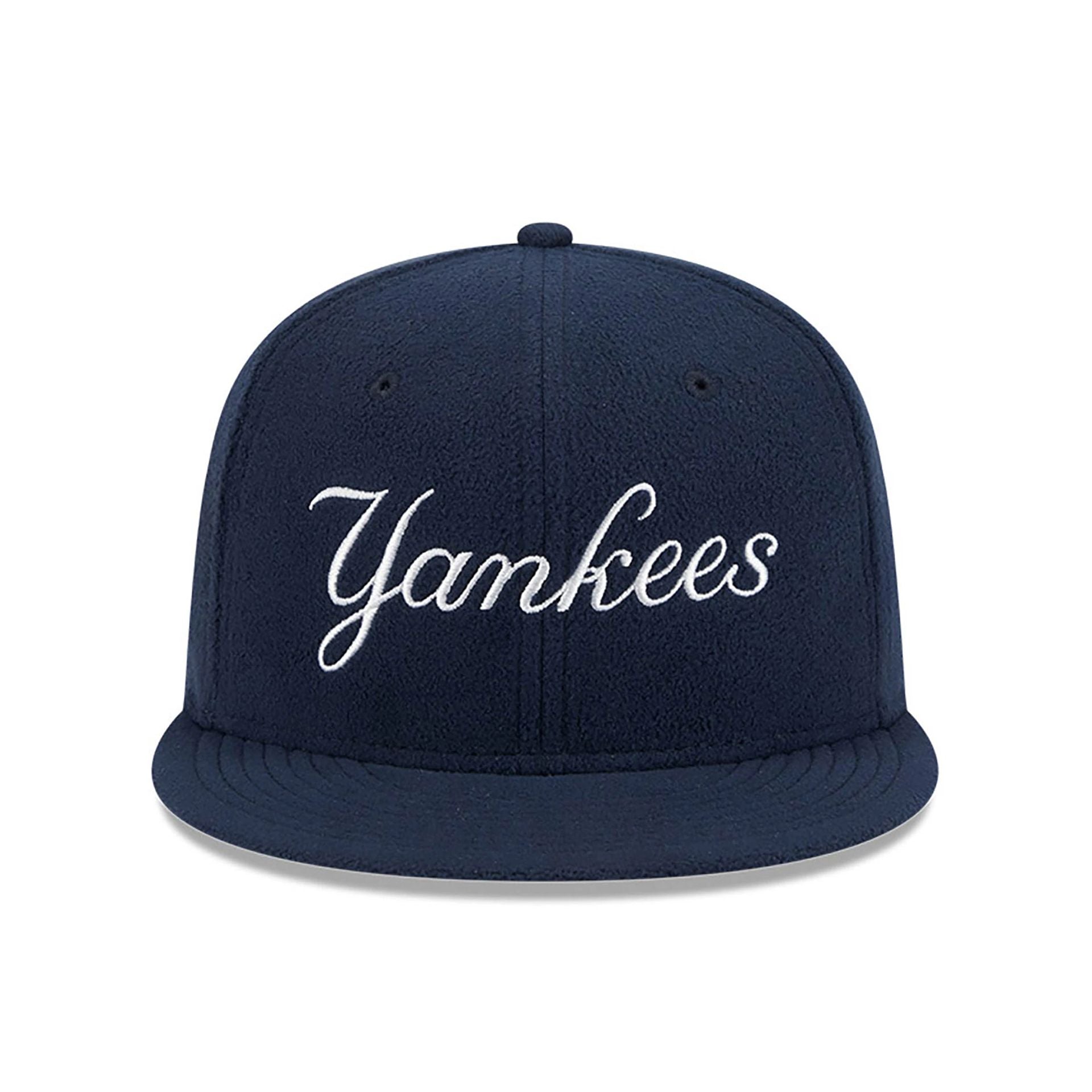 This is a New York Yankees Fleece Navy 59FIFTY Fitted Cap 3