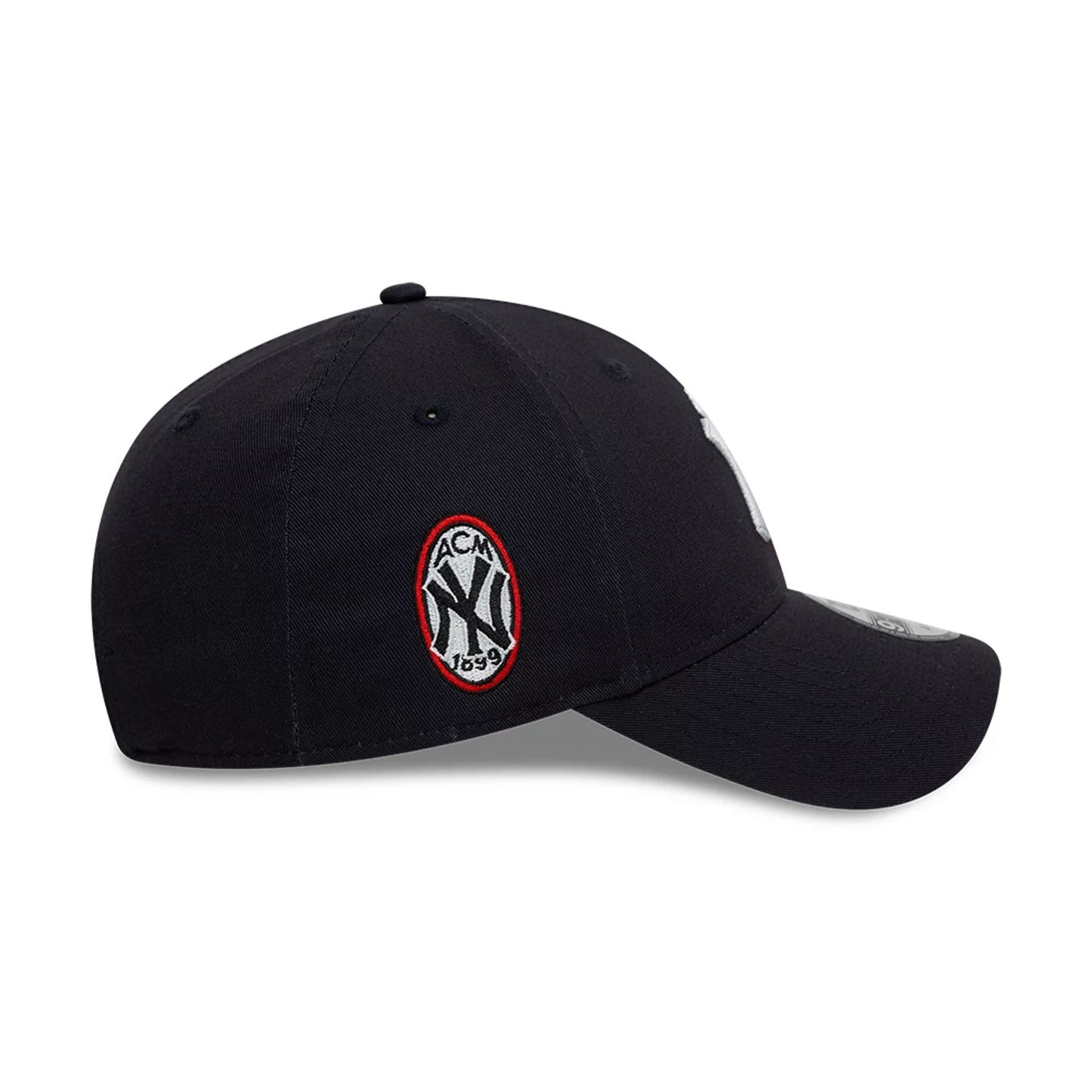 This is a AC Milan x New York Yankees Monogram Navy 9FORTY Adjustable Cap 6