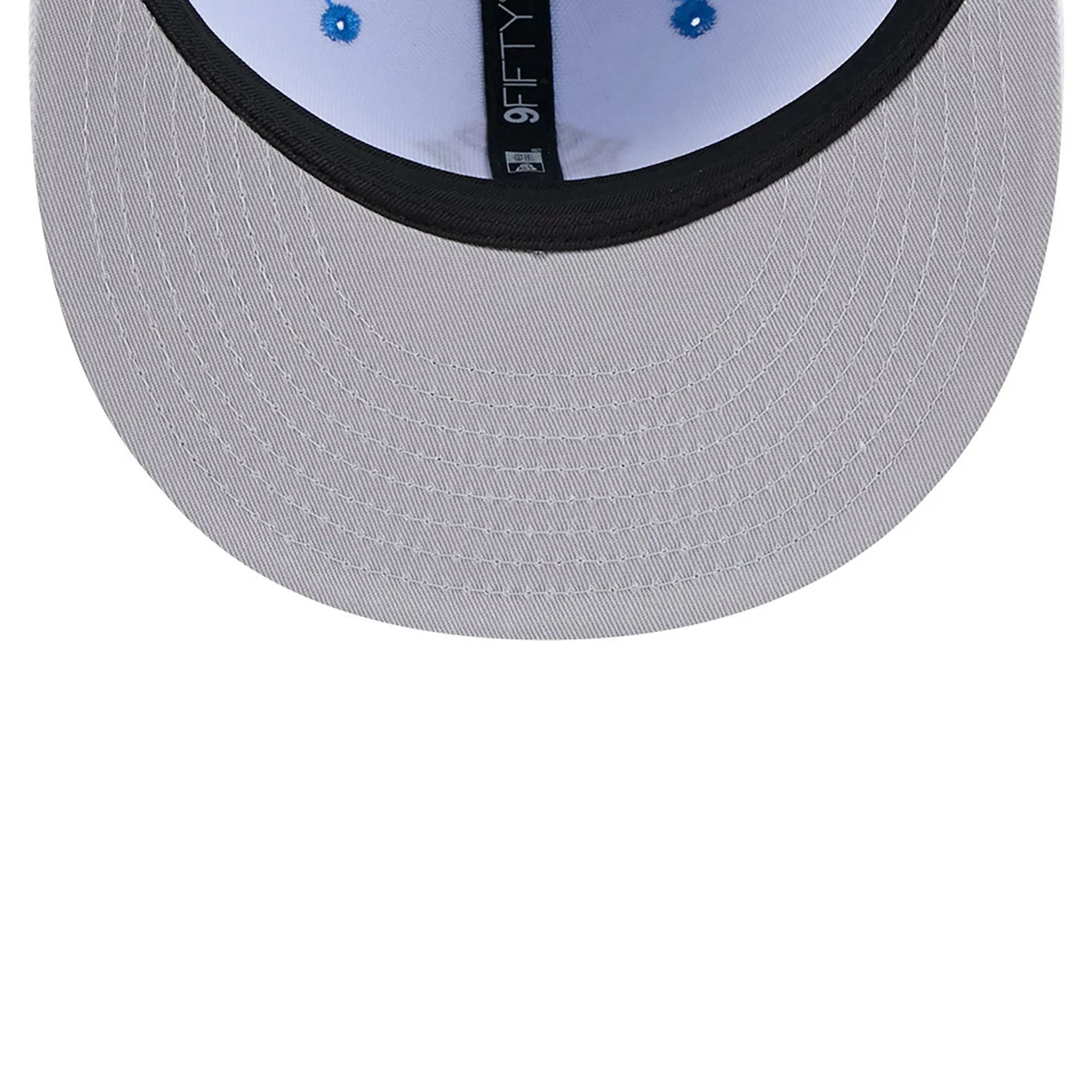 This is a New York Yankees Winter Photoreal Blue 9FIFTY Snapback Cap 2