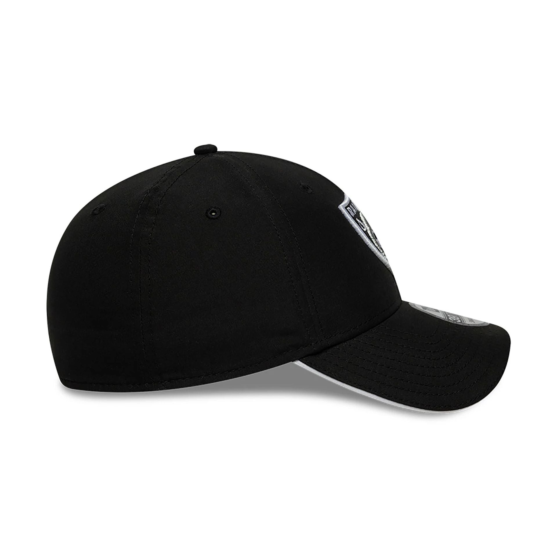 This is a Las Vegas Raiders Team Colour Black 39THIRTY Stretch-Fit Cap 6