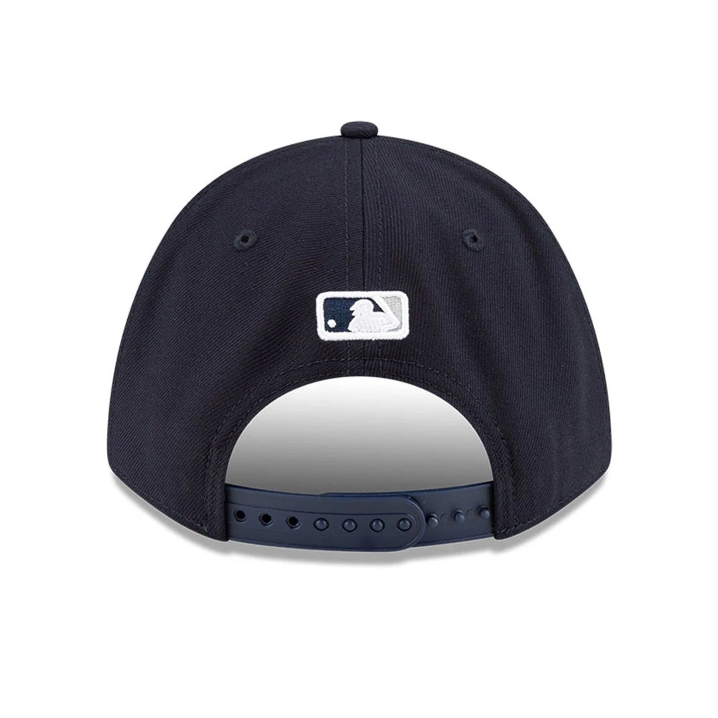 This is a New York Yankees MLB Player Replica Navy 9FORTY M-Crown Adjustable Cap 4