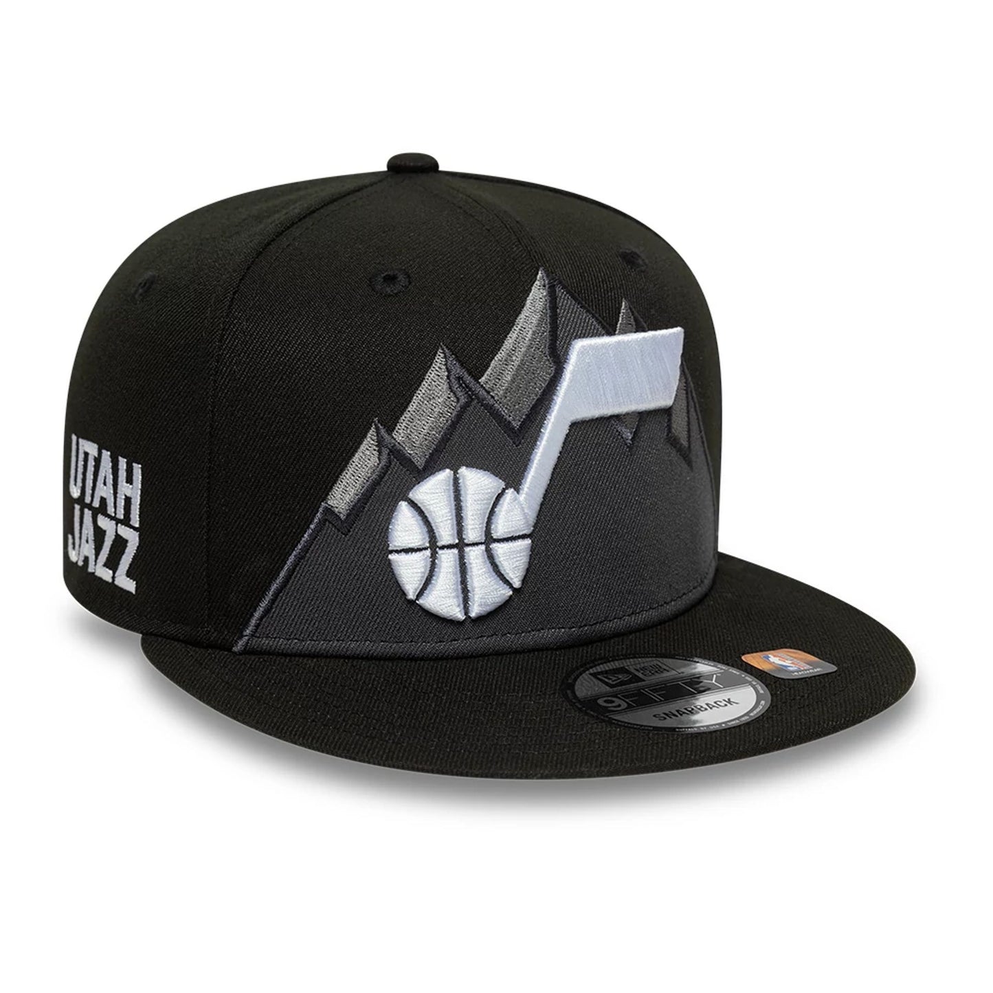 This is a Utah Jazz NBA Statement Black 9FIFTY Snapback Adjustable Cap 1