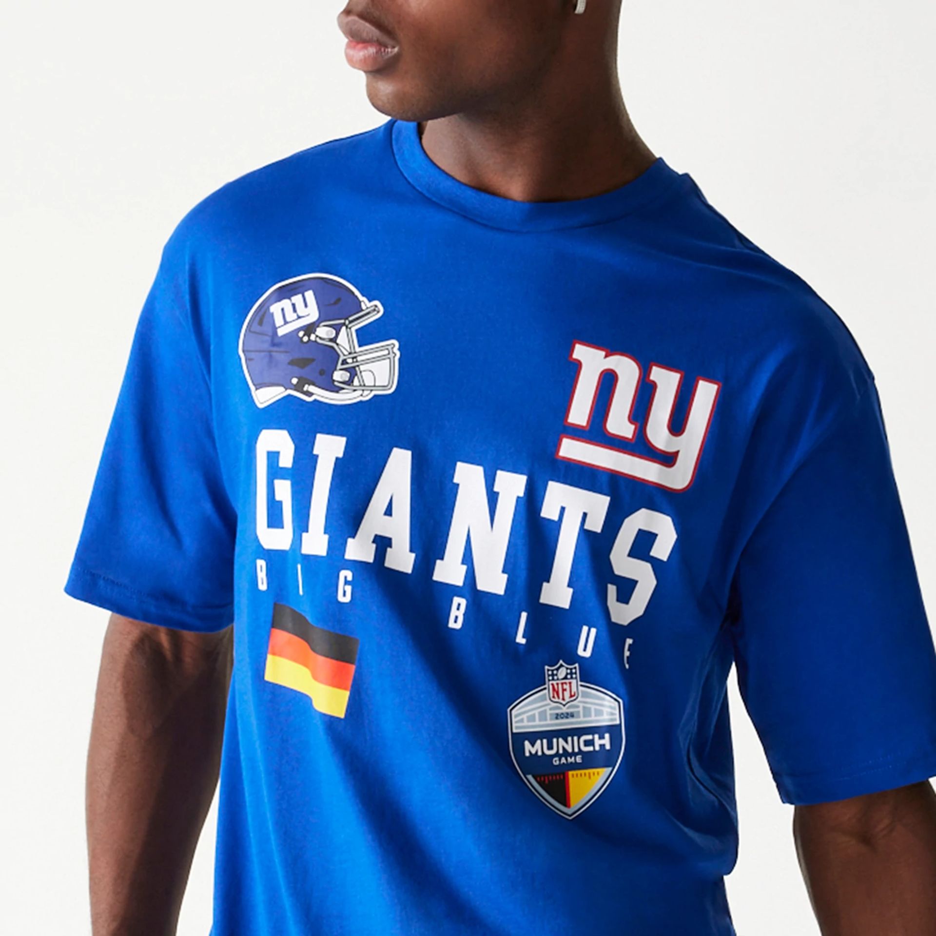 The Male model is wearing New York Giants NFL Games Collegiate Blue Oversized T-Shirt 2