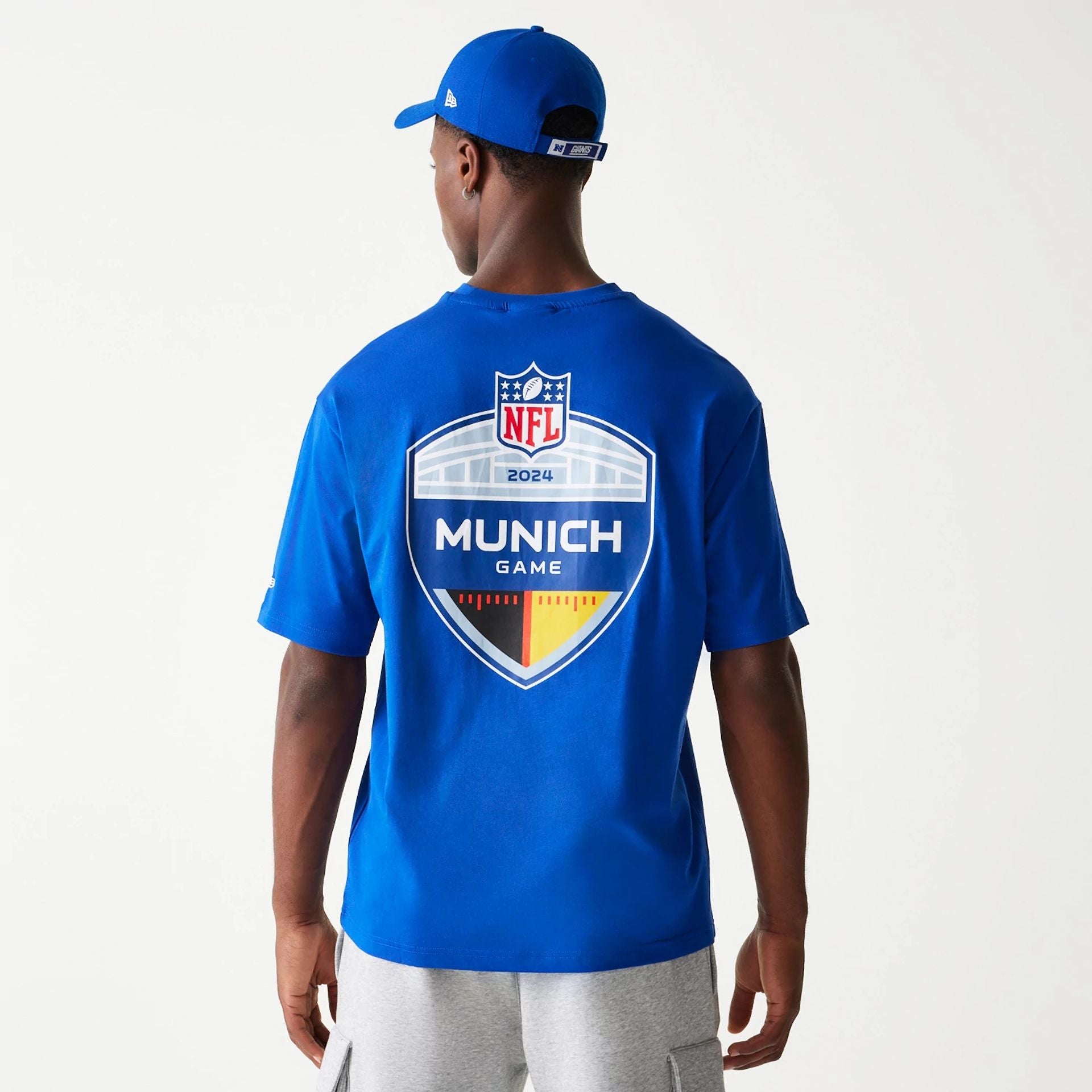 The Male model is wearing New York Giants NFL Games Collegiate Blue Oversized T-Shirt 7