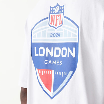 The Male model is wearing Chicago Bears NFL Games Collegiate White Oversized T-Shirt 5