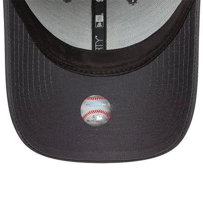 This is a LA Dodgers Applique Logo Dark Grey 9FORTY Adjustable Cap 7