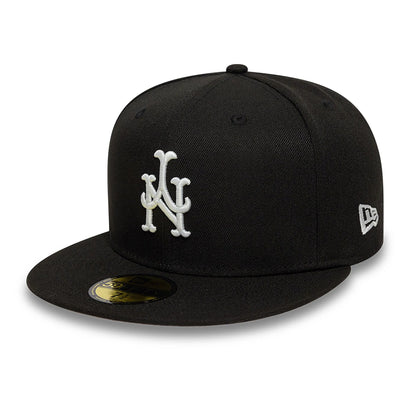 This is a New York Mets Halloween Glow In The Dark Black 59FIFTY Fitted Cap 4