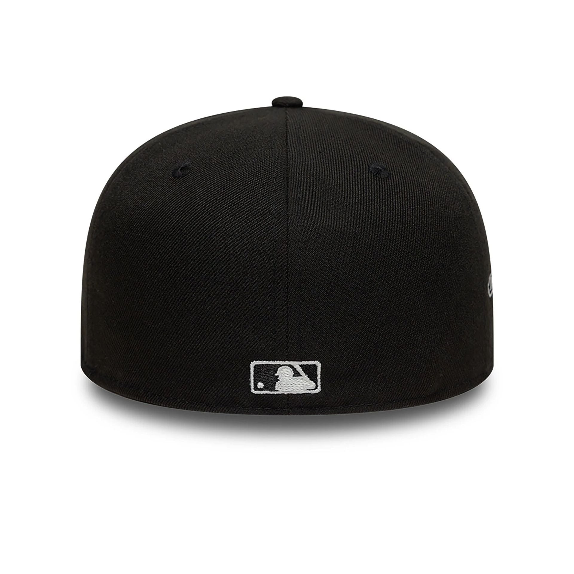 This is a LA Angels Halloween Glow In The Dark Black 59FIFTY Fitted Cap 5