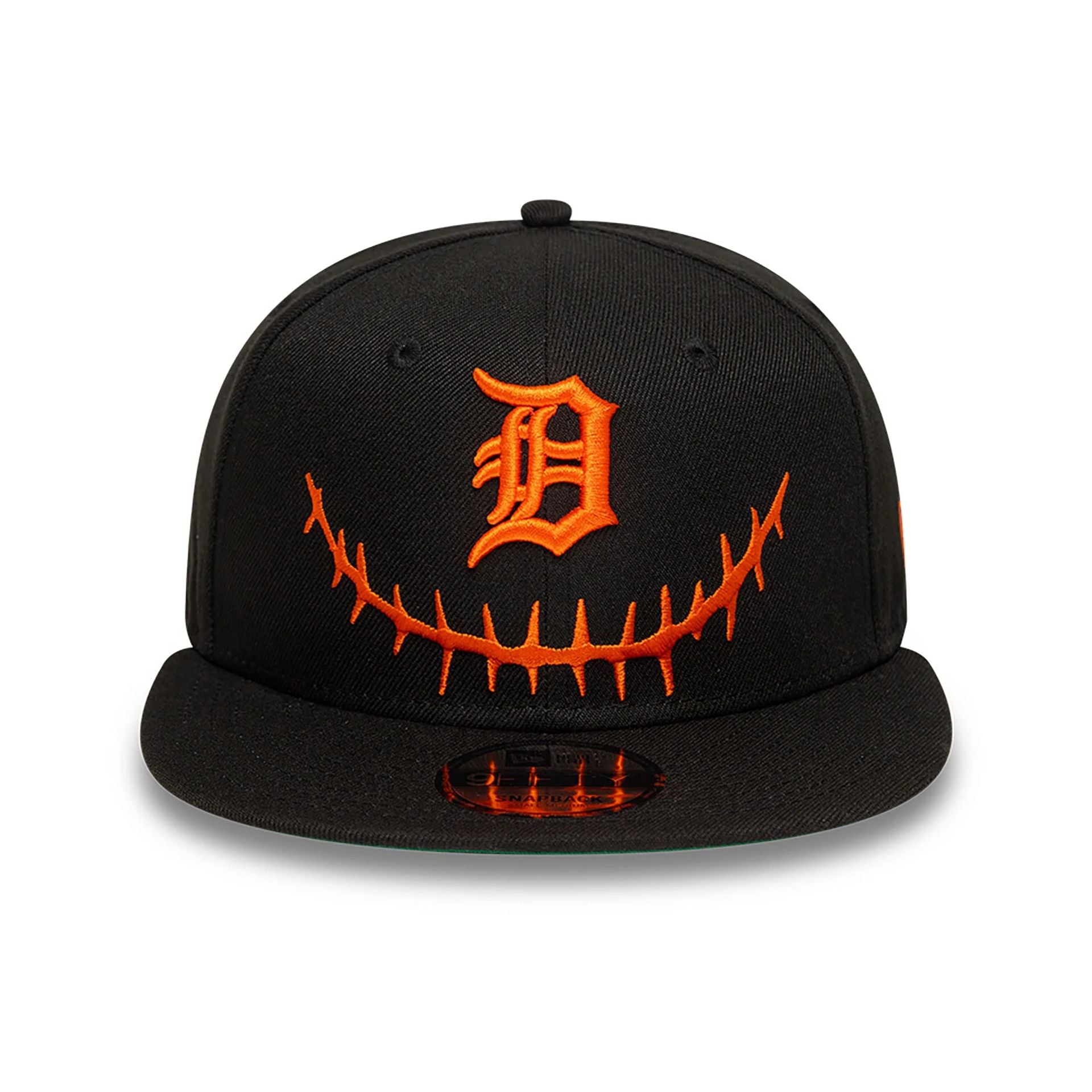 This is a Detroit Tigers Pumpkin Black 9FIFTY Snapback Cap 3