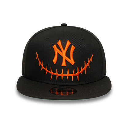 This is a New York Yankees Pumpkin Black 9FIFTY Snapback Cap 3