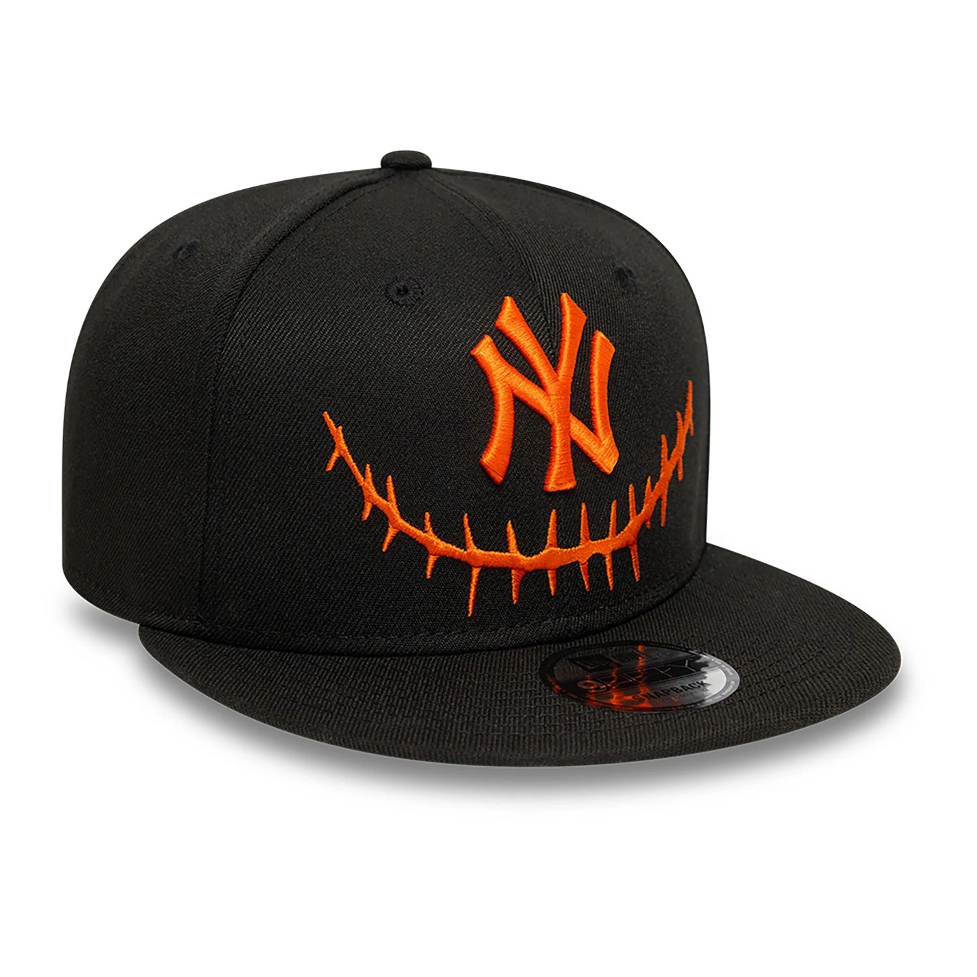 This is a New York Yankees Pumpkin Black 9FIFTY Snapback Cap 4