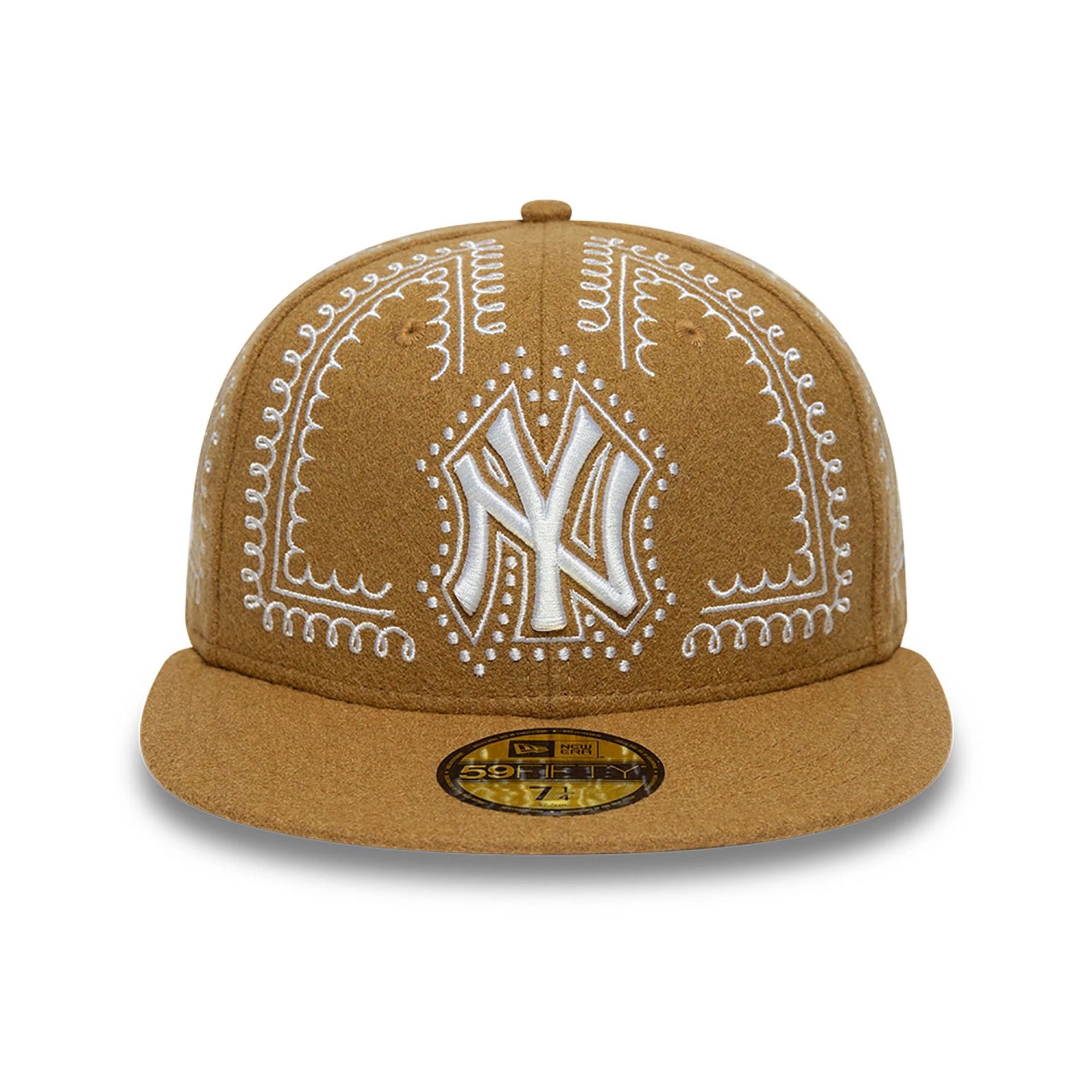 This is a New York Yankees Gingerbread Beige 59FIFTY Fitted Cap 2