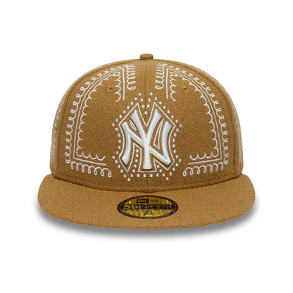 This is a New York Yankees Gingerbread Beige 59FIFTY Fitted Cap 2