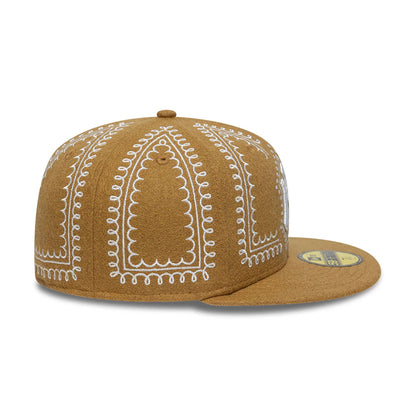 This is a New York Yankees Gingerbread Beige 59FIFTY Fitted Cap 6