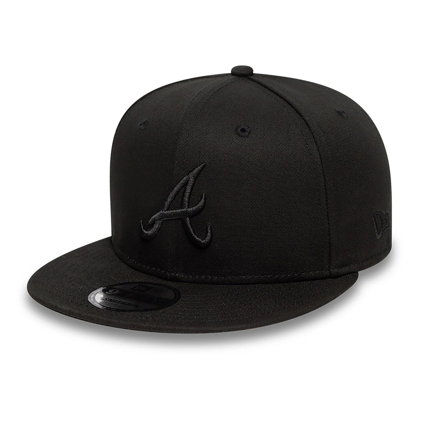 This is a Atlanta Braves Satin Lined Black 9FIFTY Snapback Adjustable Cap 1