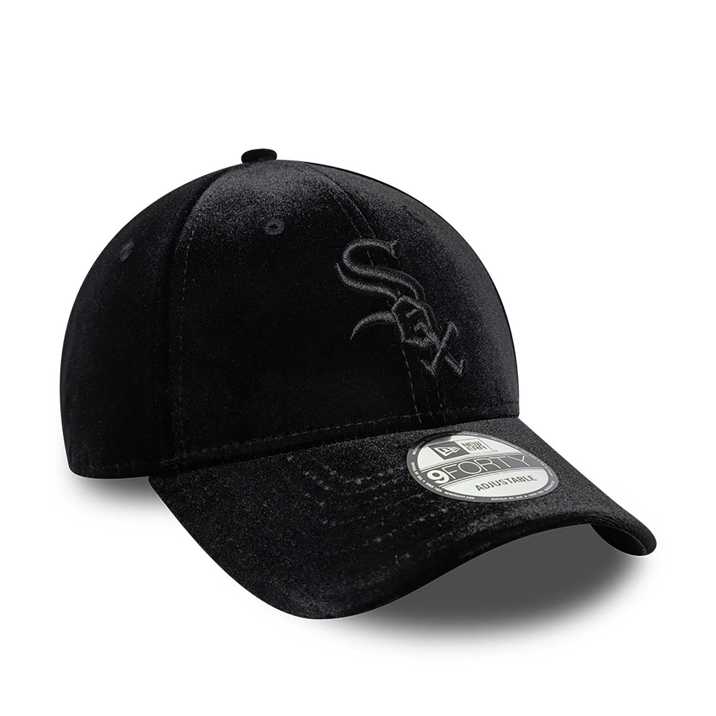 This is a Chicago White Sox Tonal Velvet Black 9FORTY Adjustable Cap 3