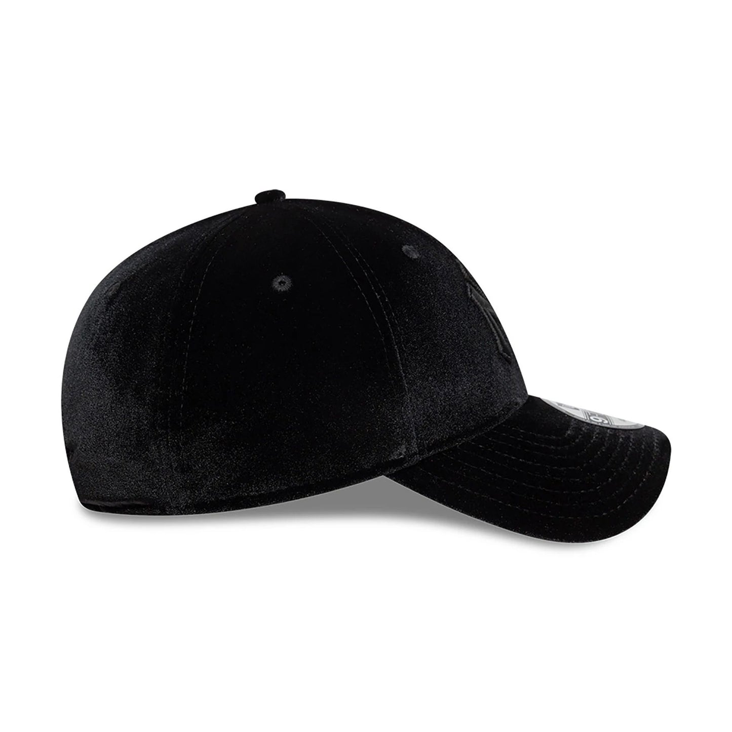 This is a New York Yankees Tonal Velvet Black 9FORTY Adjustable Cap 6