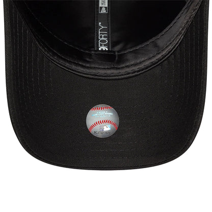 This is a Chicago White Sox Satin Lined Black 9FORTY Adjustable Cap 7