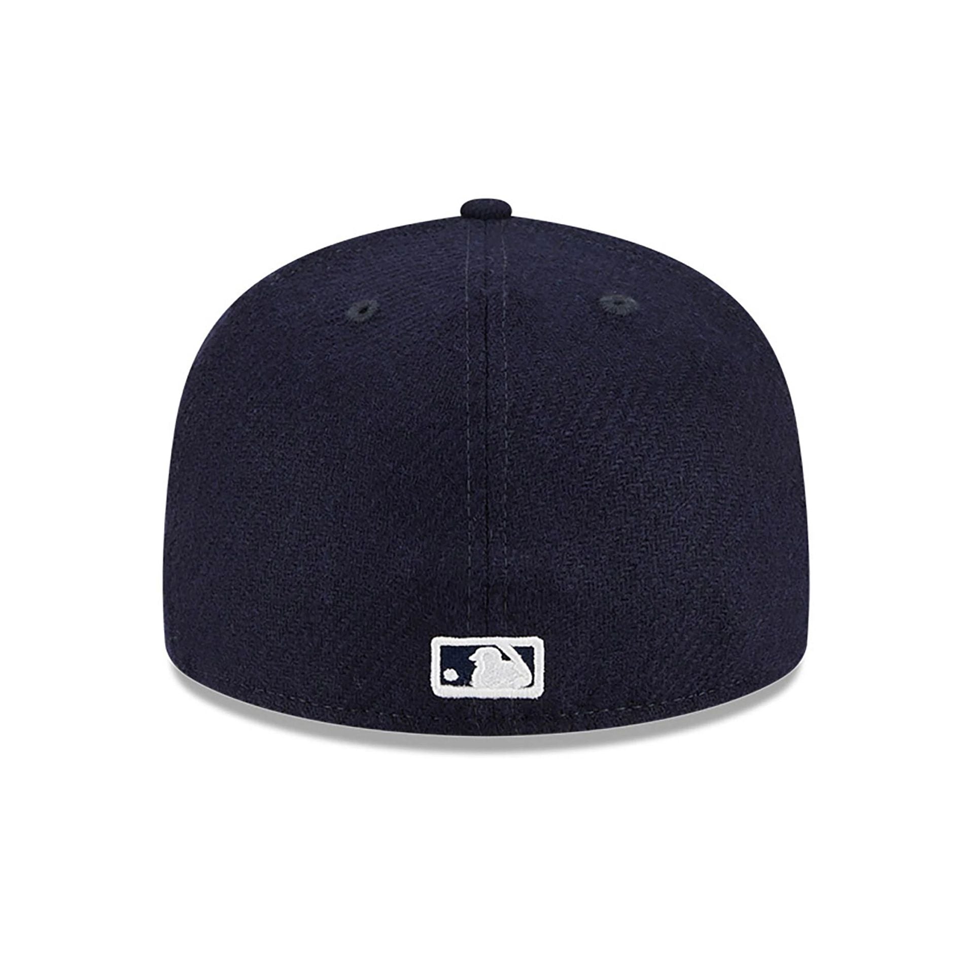 This is a Atlanta Braves Shetland Moon® Navy 59FIFTY Fitted Cap 5