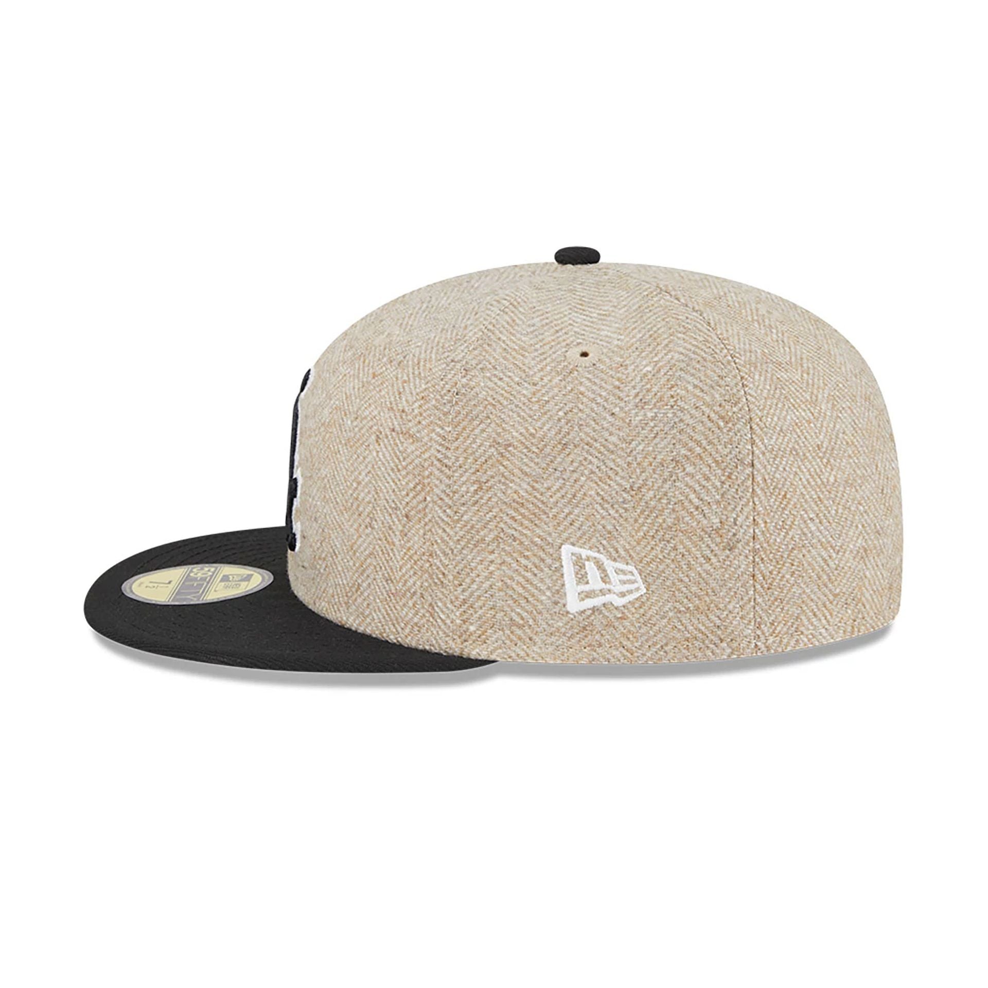 This is a Chicago White Sox Herringbone Moon® Cream 59FIFTY Fitted Cap 7