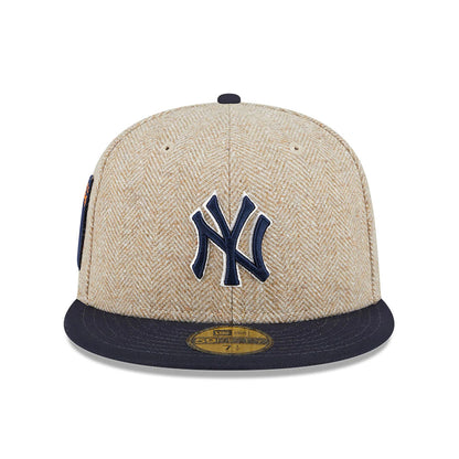 This is a New York Yankees Herringbone Moon® Cream 59FIFTY Fitted Cap 3