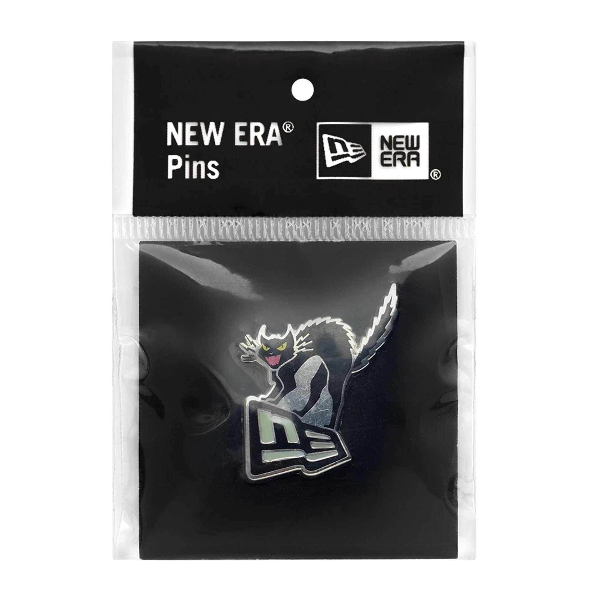 This is a New Era Halloween Hissing Cat Black Pin Badge 3