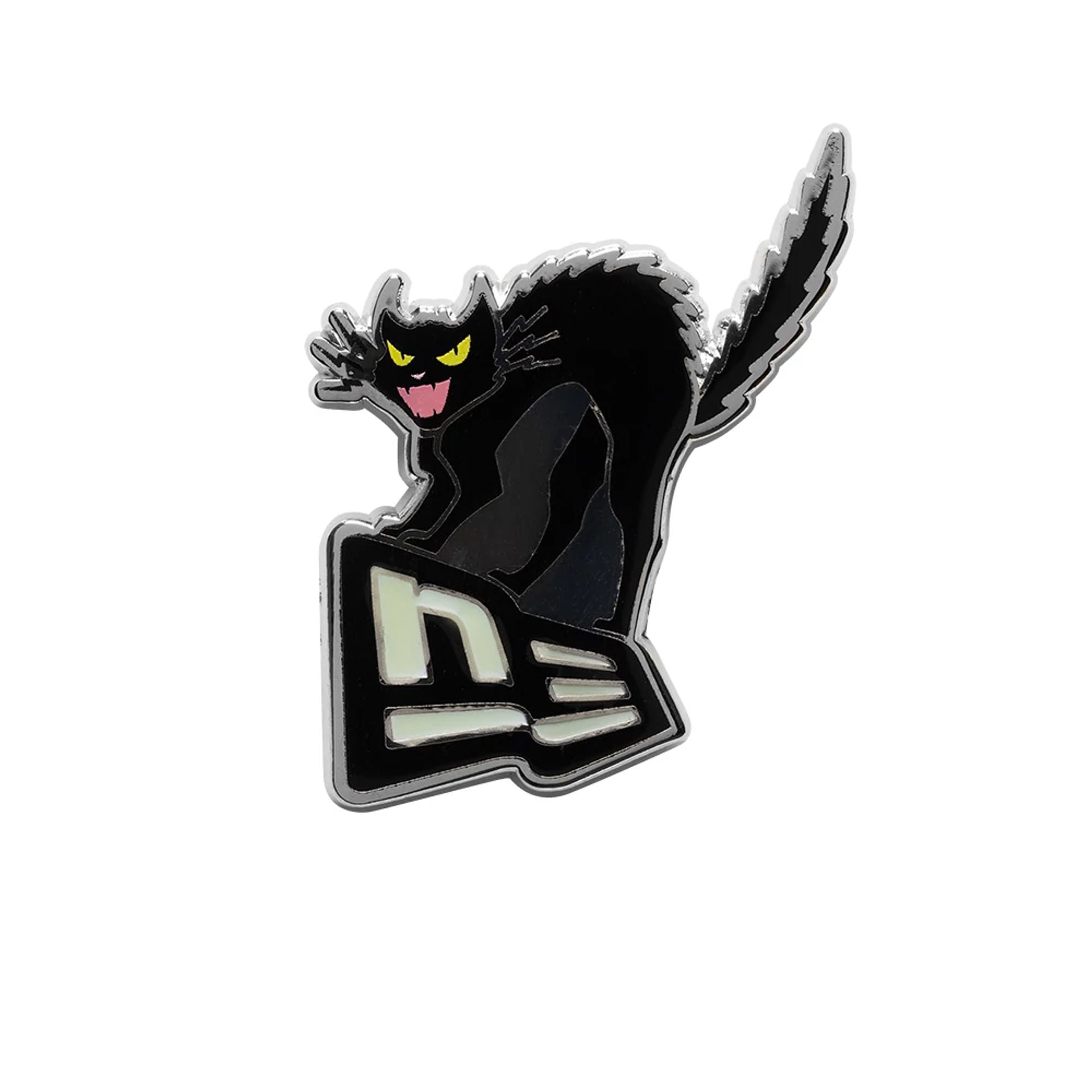 This is a New Era Halloween Hissing Cat Black Pin Badge 1