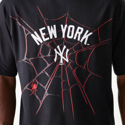 The Male model is wearing New York Yankees Spiderweb Black Oversized T-Shirt 4