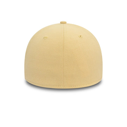 This is a New Era Beige 39THIRTY Stretch Fit Cap 3