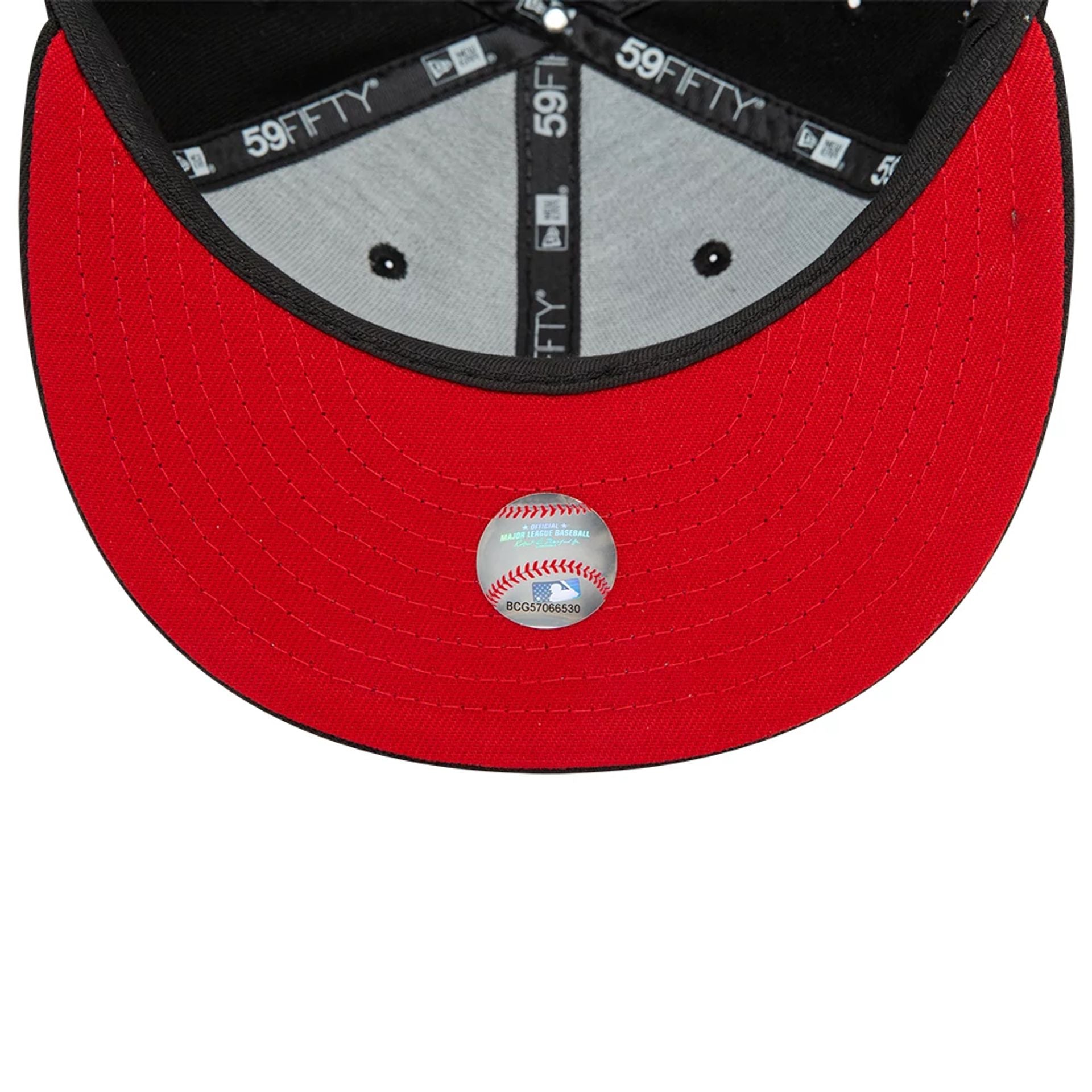 This is a Cincinnati Reds World Series Black 59FIFTY Fitted Cap 2