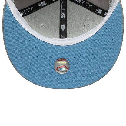 This is a New York Yankees Grey 59FIFTY Fitted Cap 2