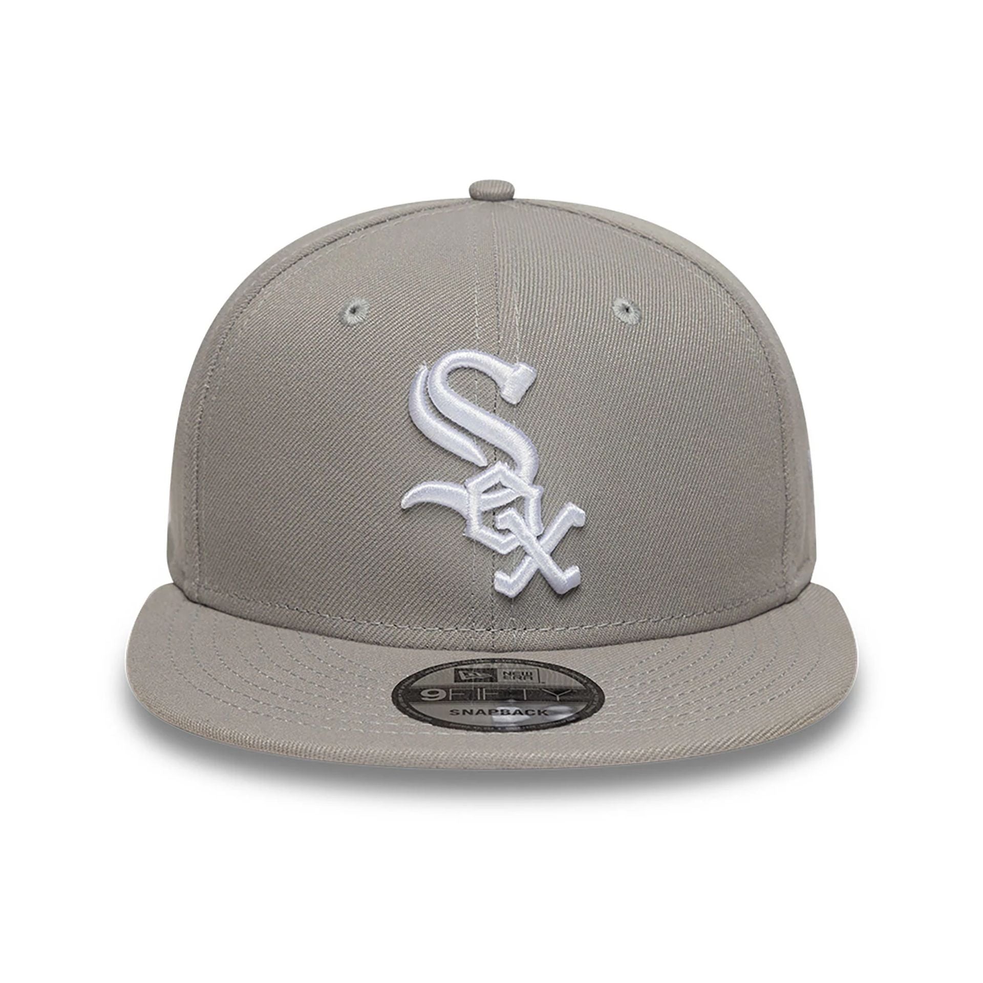 This is a Chicago White Sox Grey 9FIFTY Snapback Cap 2