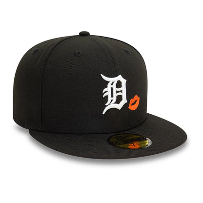 This is a Detroit Tigers MLB Lips Black 59FIFTY Fitted Cap 4