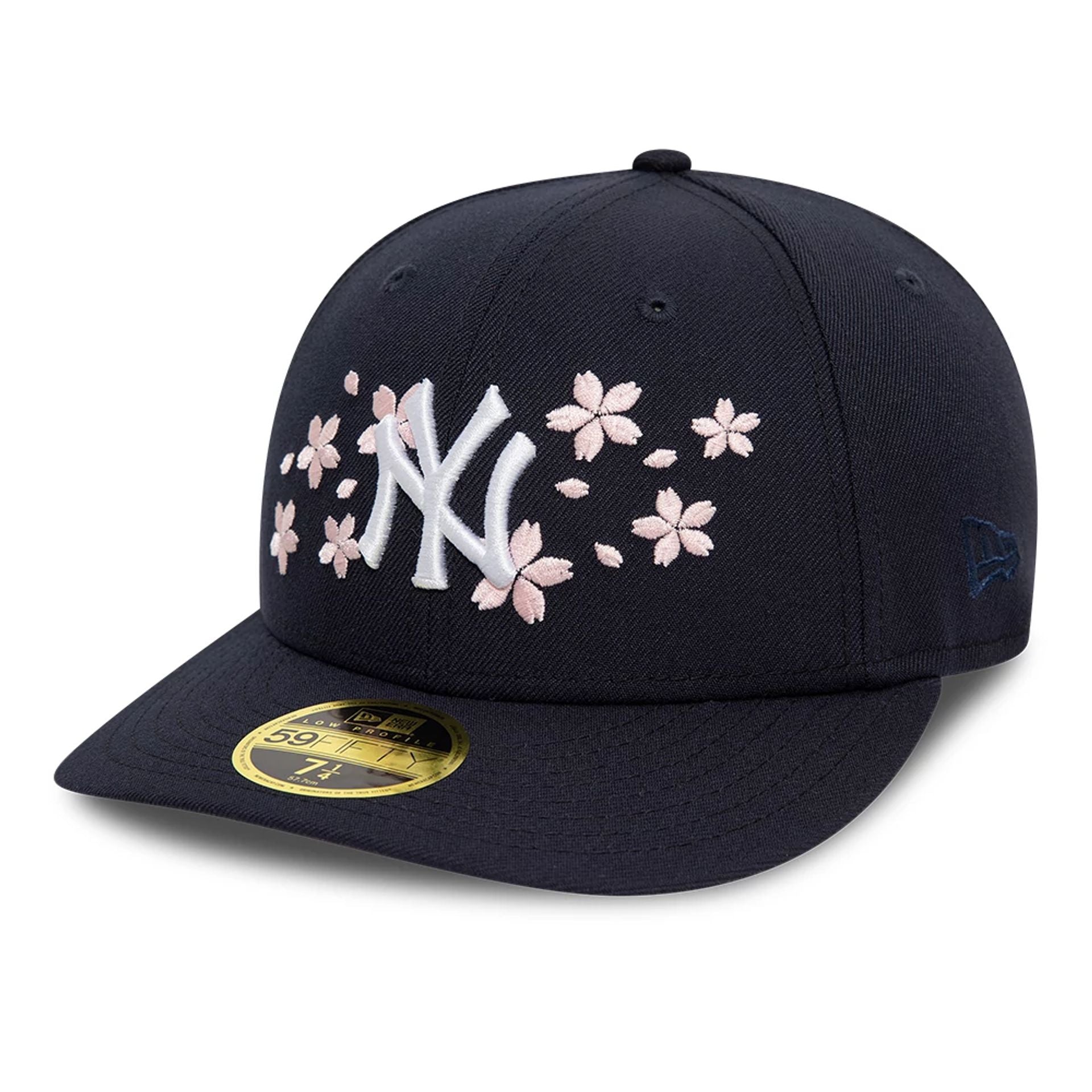 This is a New York Yankees Cherry Blossom Navy Low Profile 59FIFTY Fitted Cap 1