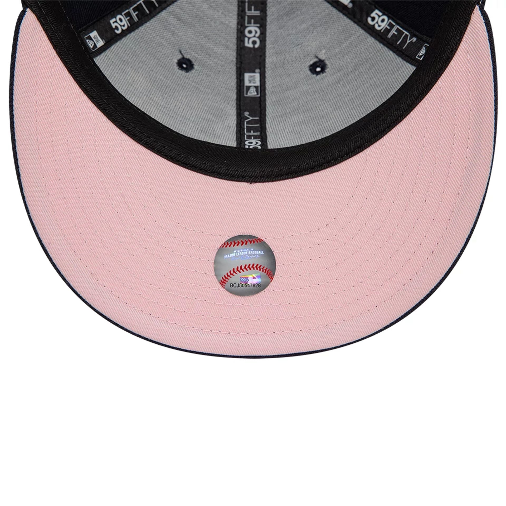 This is a New York Yankees Cherry Blossom Navy Low Profile 59FIFTY Fitted Cap 2