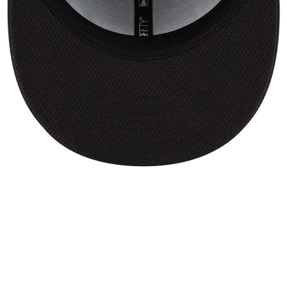 This is a LIV Golf Black 9FIFTY Snapback Adjustable Cap 4