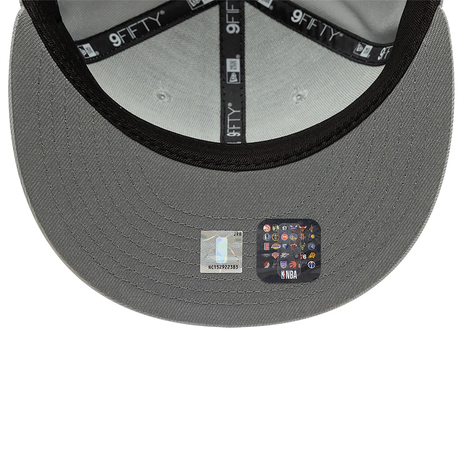 This is a LA Lakers Grey 9FIFTY Snapback Cap 2