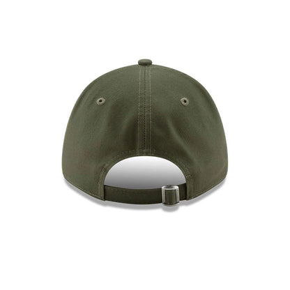 This is a New York Yankees Essential Green 9FORTY Cap 3