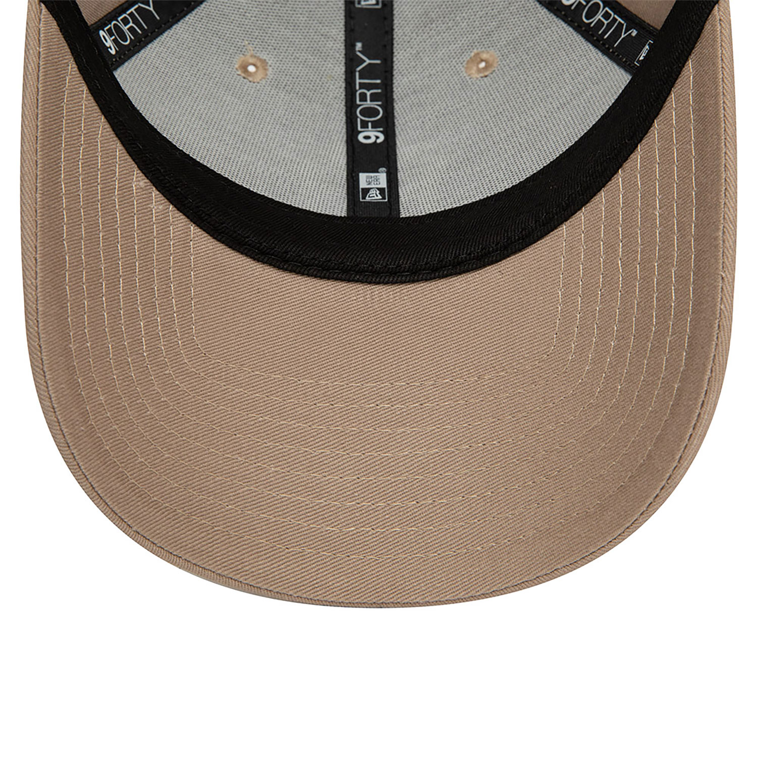 New York Yankees League Essential Brown 9FORTY Adjustable Cap