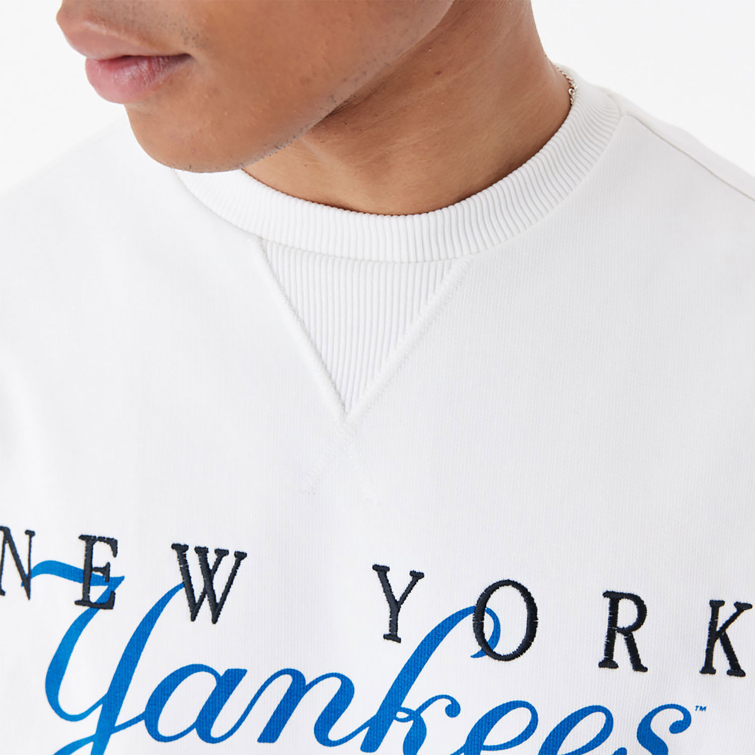 New York Yankees MLB Lifestyle Off White Crew Neck Sweatshirt