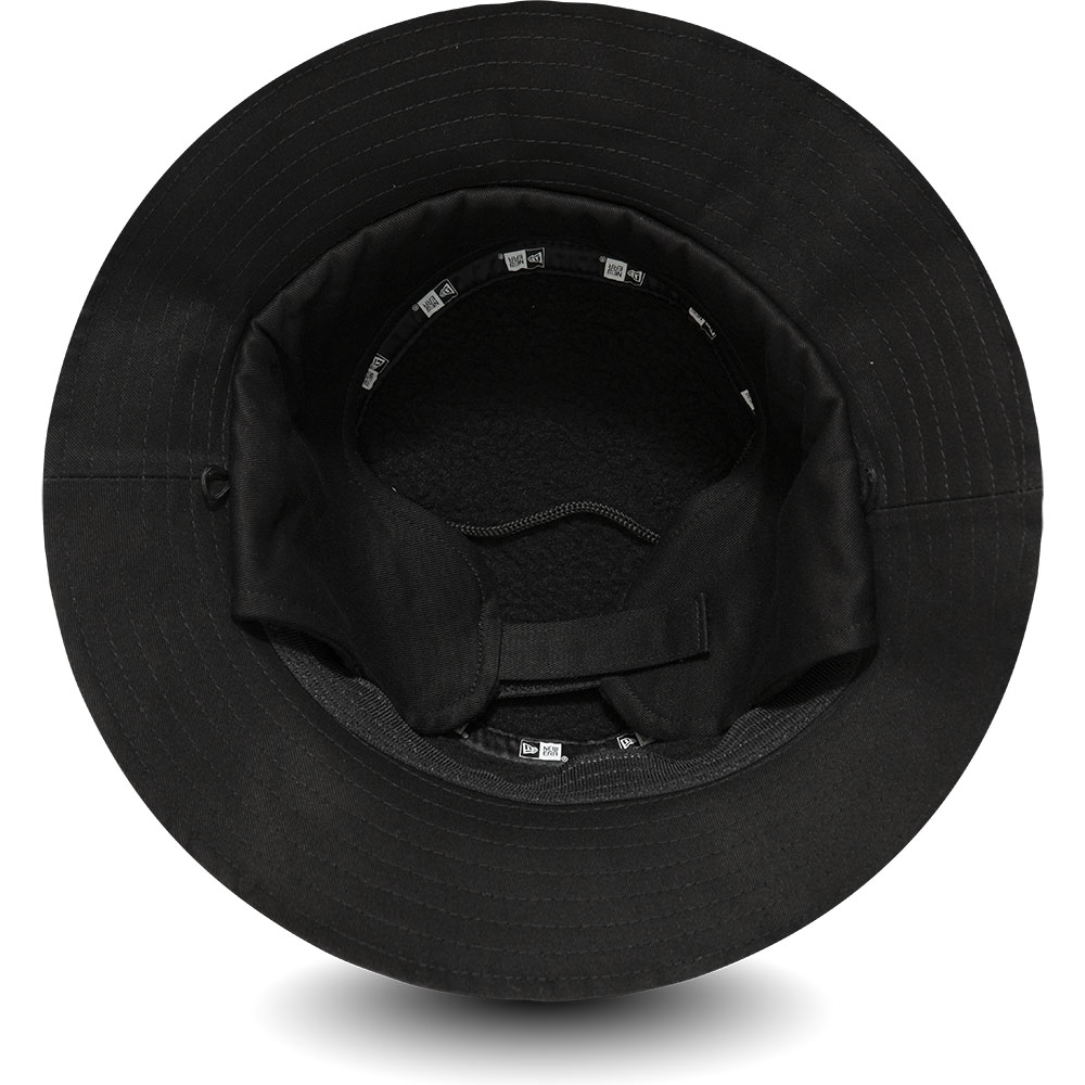 black dog bucket hat